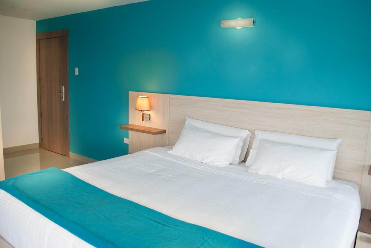 Hotel - Centro Comercial Punta Del Mar Salinas (Santa Elena) Pokoj fotografie